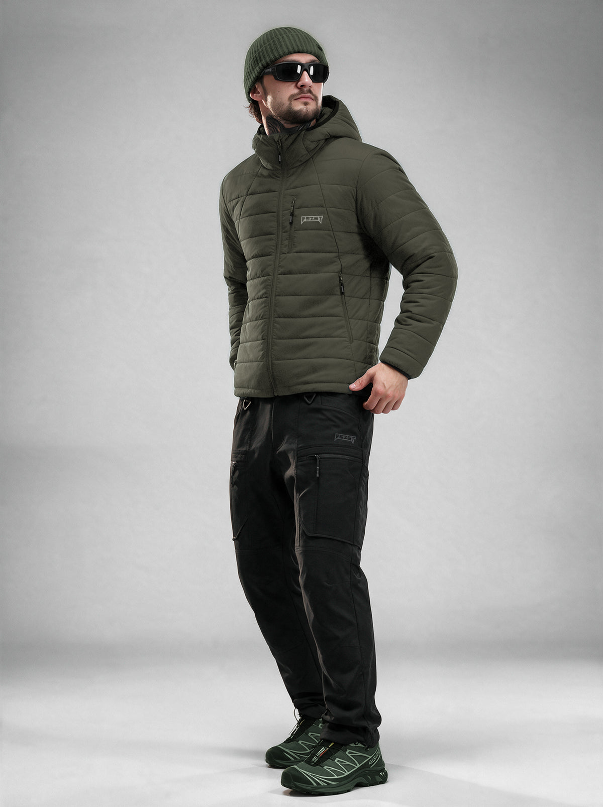 Quest khaki