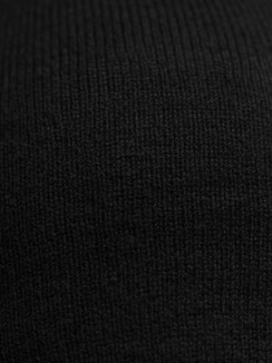 Шапка в'язана жіноча BEZET Minimalist чорний