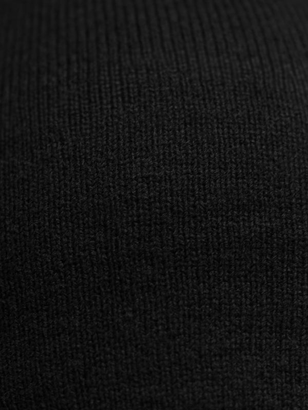 Шапка в'язана жіноча BEZET Minimalist чорний